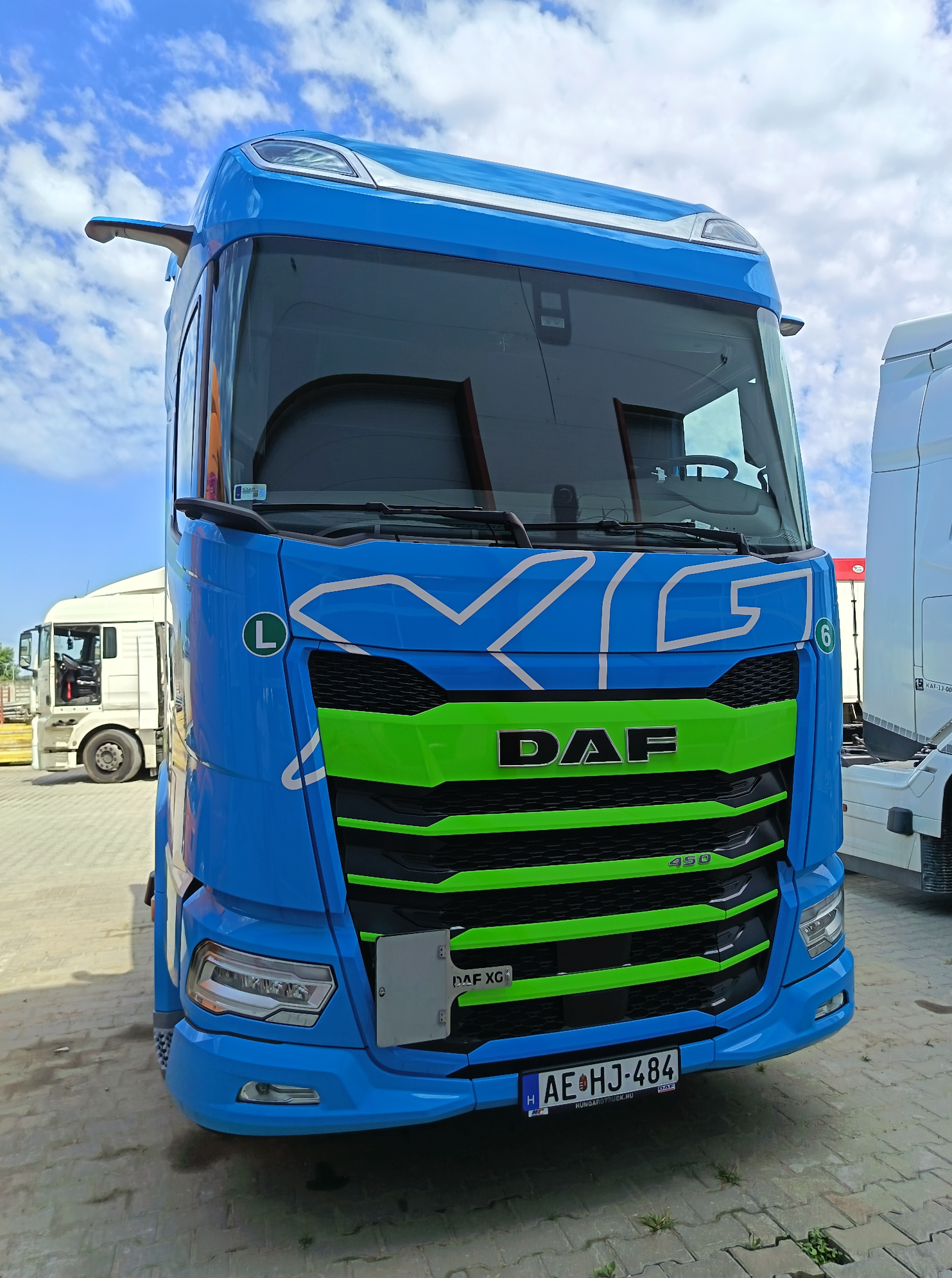 daf_blue